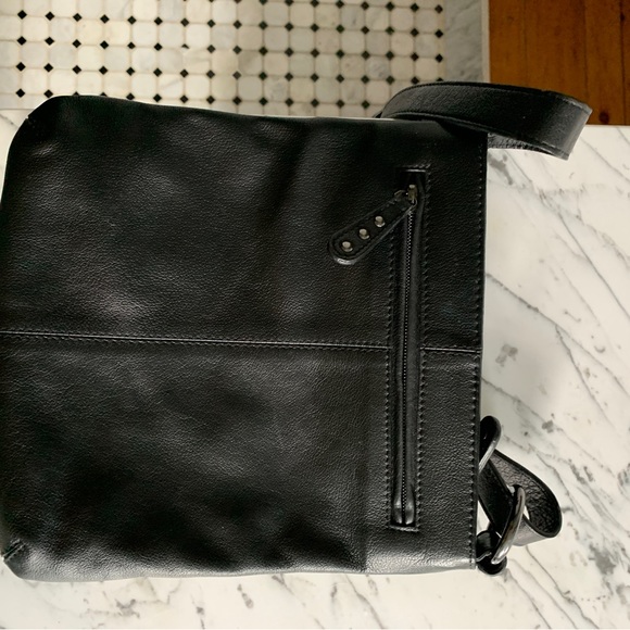 Kenneth Cole Black Bag - Picture 4 of 13